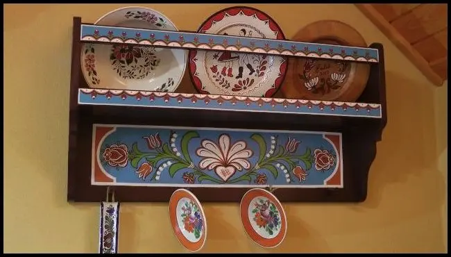 Carpentry and popular furniture painting at the Soós family from Vârghiș